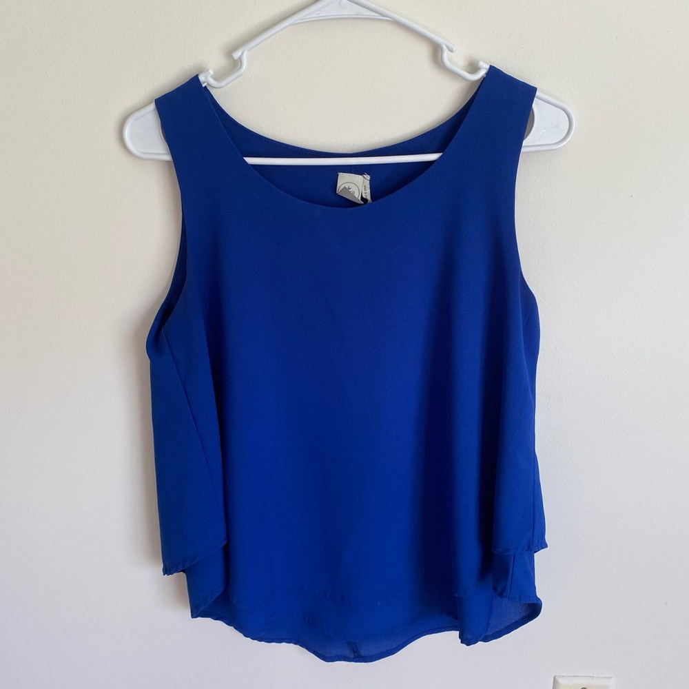 🎉3 for 20🎉 Royal blue sleeveless blouse